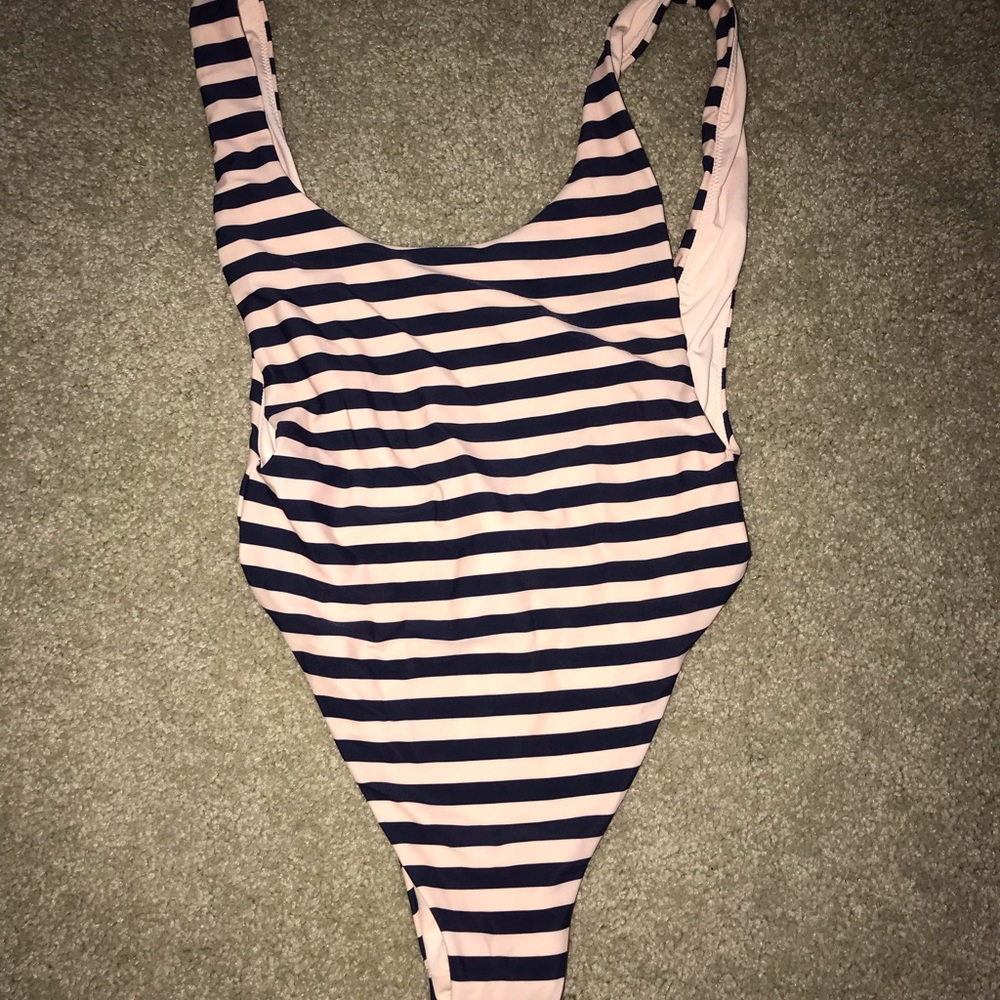 Arie one piece swimsuit